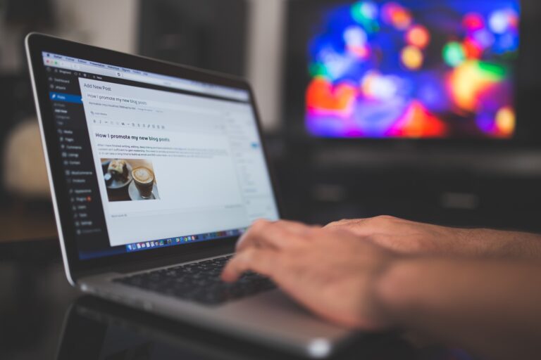 5 Strong Reasons Why Your Website Needs to Update Blogs Regularly 5 Strong Reasons Why Your Website Needs to Update Blogs Regularly